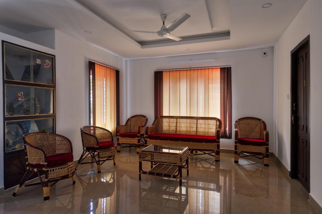 Rams Guest House Near Sree Chithra And Rcc Thiruvananthapuram Exterior photo